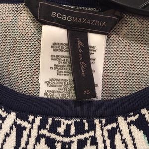 BCBGMaxAzria Tops - BCBG Mayim Batik Fans Crop Sweater BCBGMaxAzria Tops - BCBG Mayim Batik Fans Crop Sweater